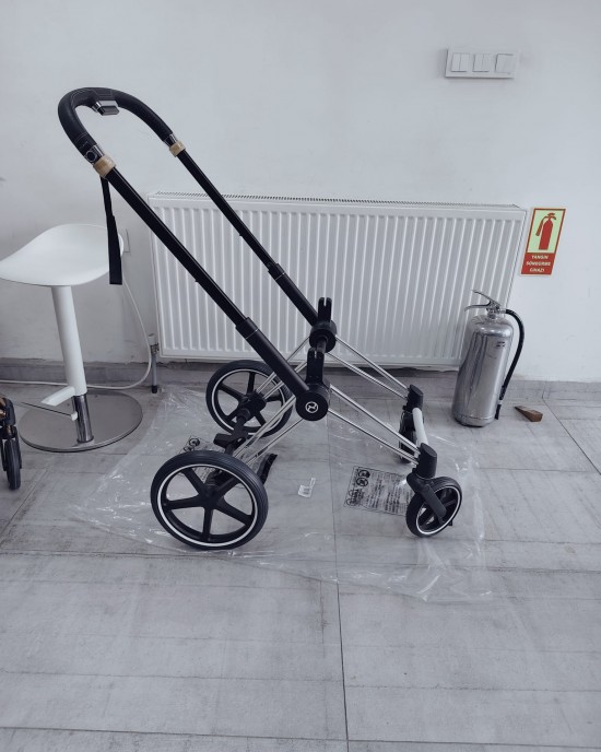 Cybex Priam Chrome Chassis